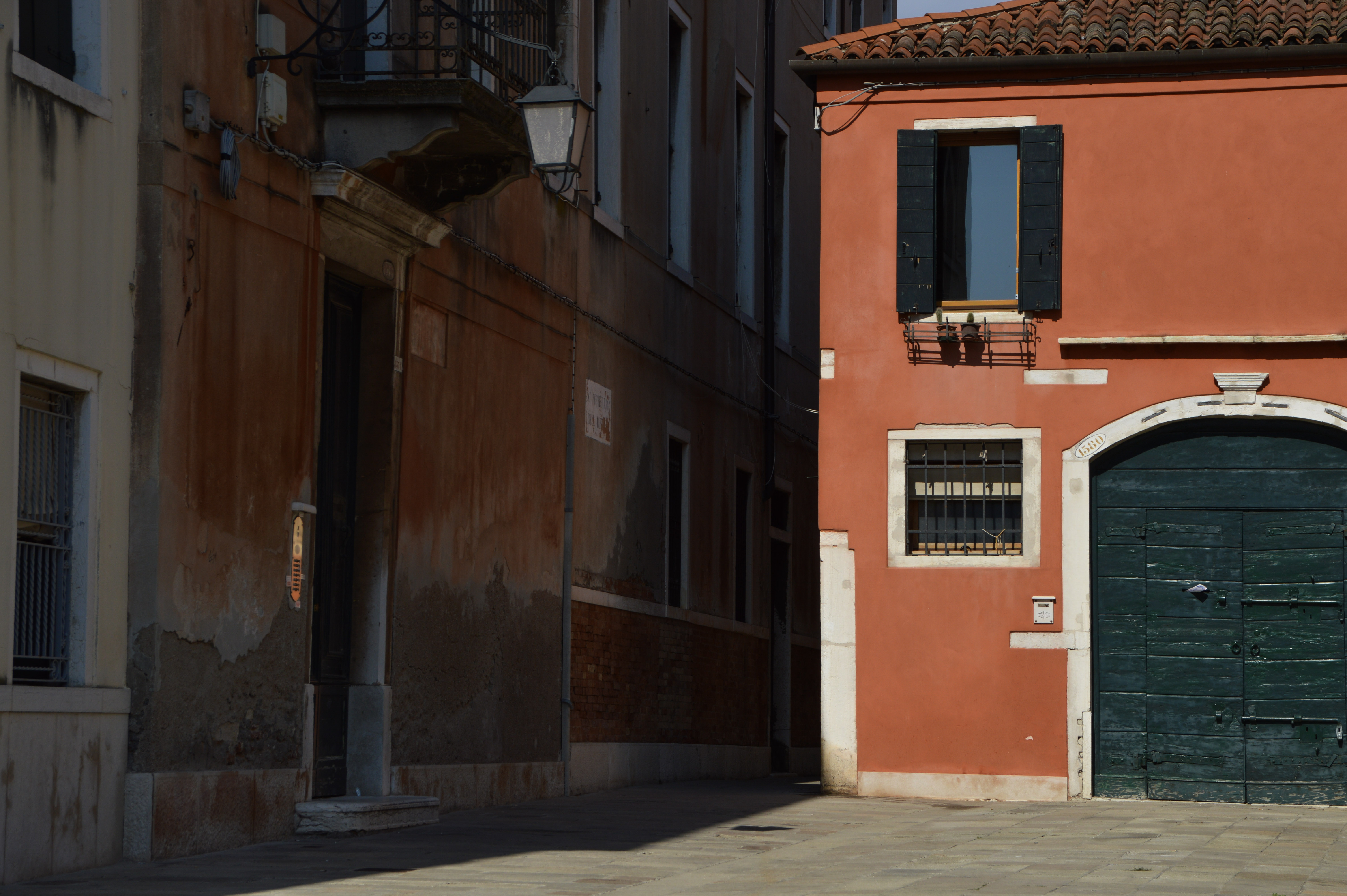 The Warmth of an Venetian Street